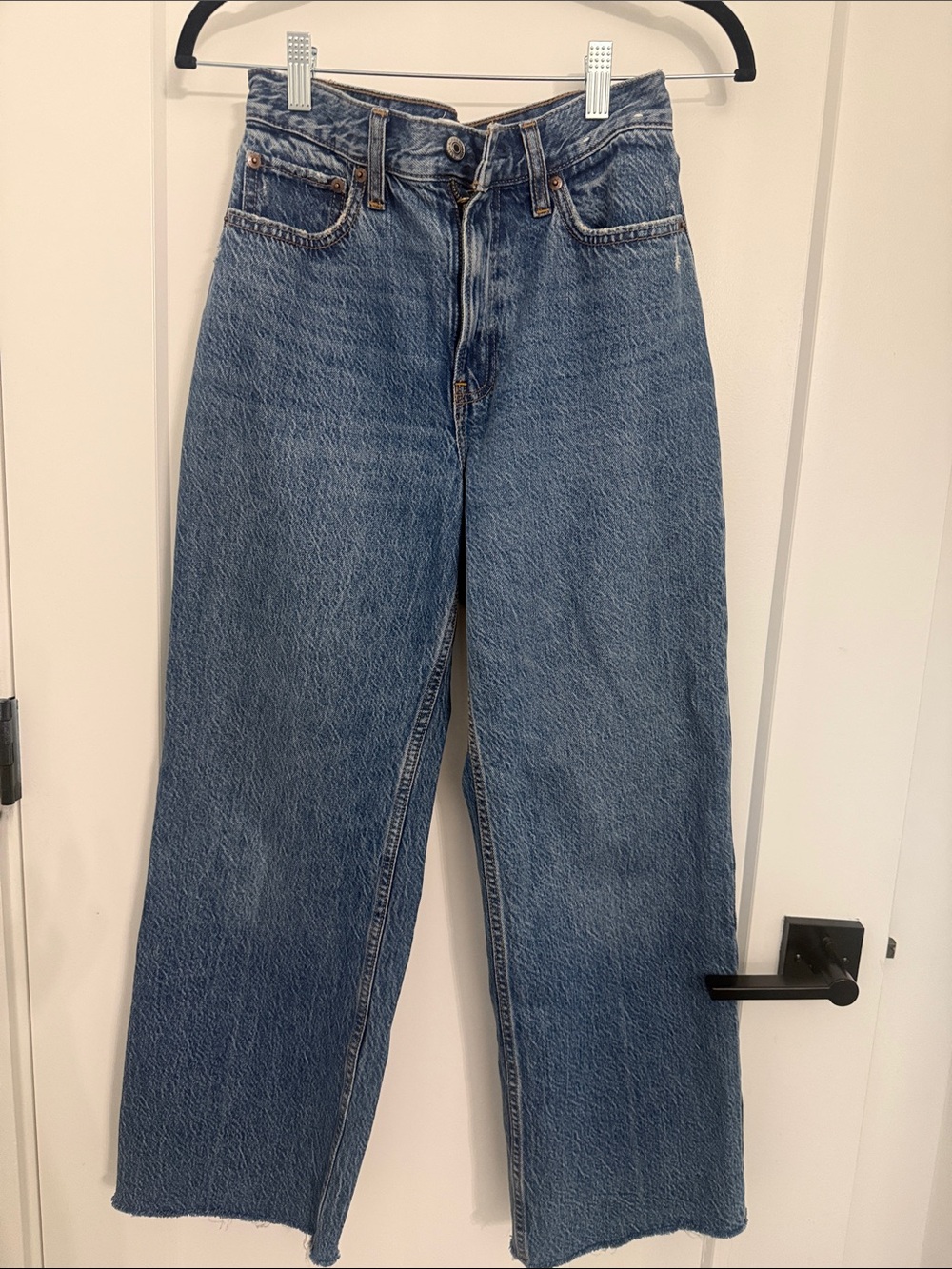 Abercrombie & Fitch The Loose High Rise Jeans